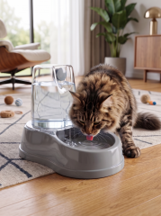 Hazneli Kedi ve Köpek Su Kabı (1.5 Litre)