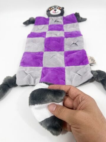 Rakun Figürlü Sesli Köpek Koklama Matı 58x34 cm (Mor)