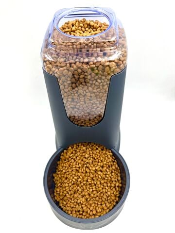 4 Litre Hazneli Otomatik Kedi ve Köpek Mama Kabı - Çelik Kaseli (Siyah)